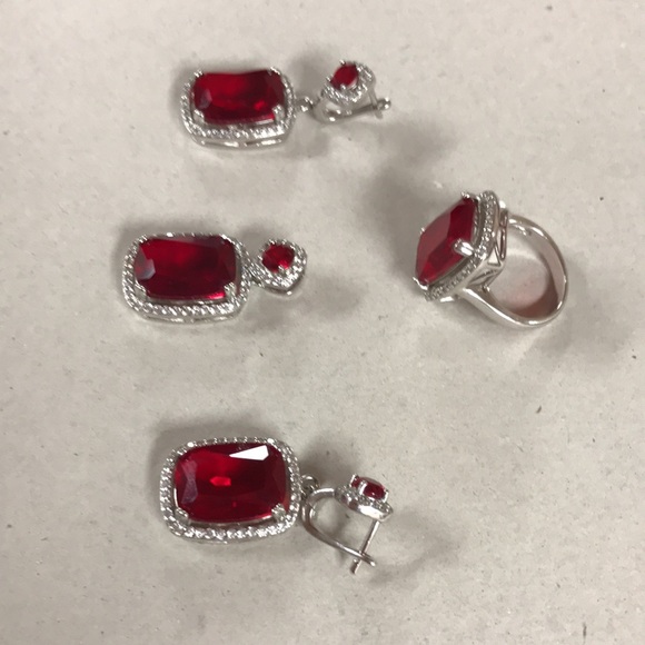 Ruby jewelry set - Picture 4 of 8